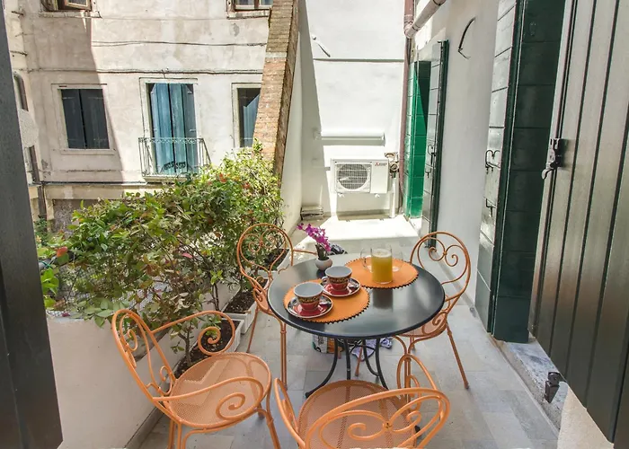 Cera Casa Del Giglio Lägenhet